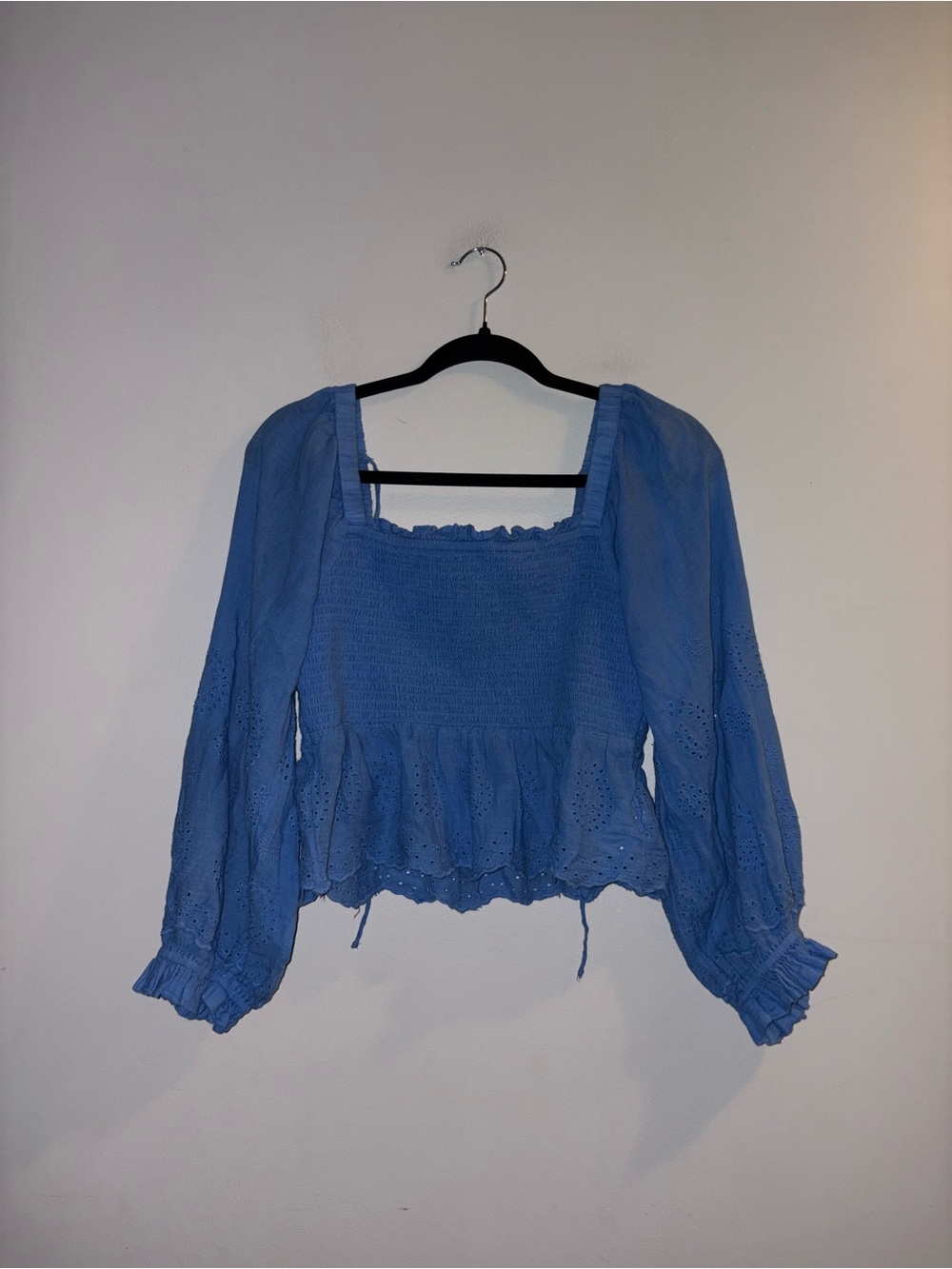 American Eagle | Blue Eyelet Blouse